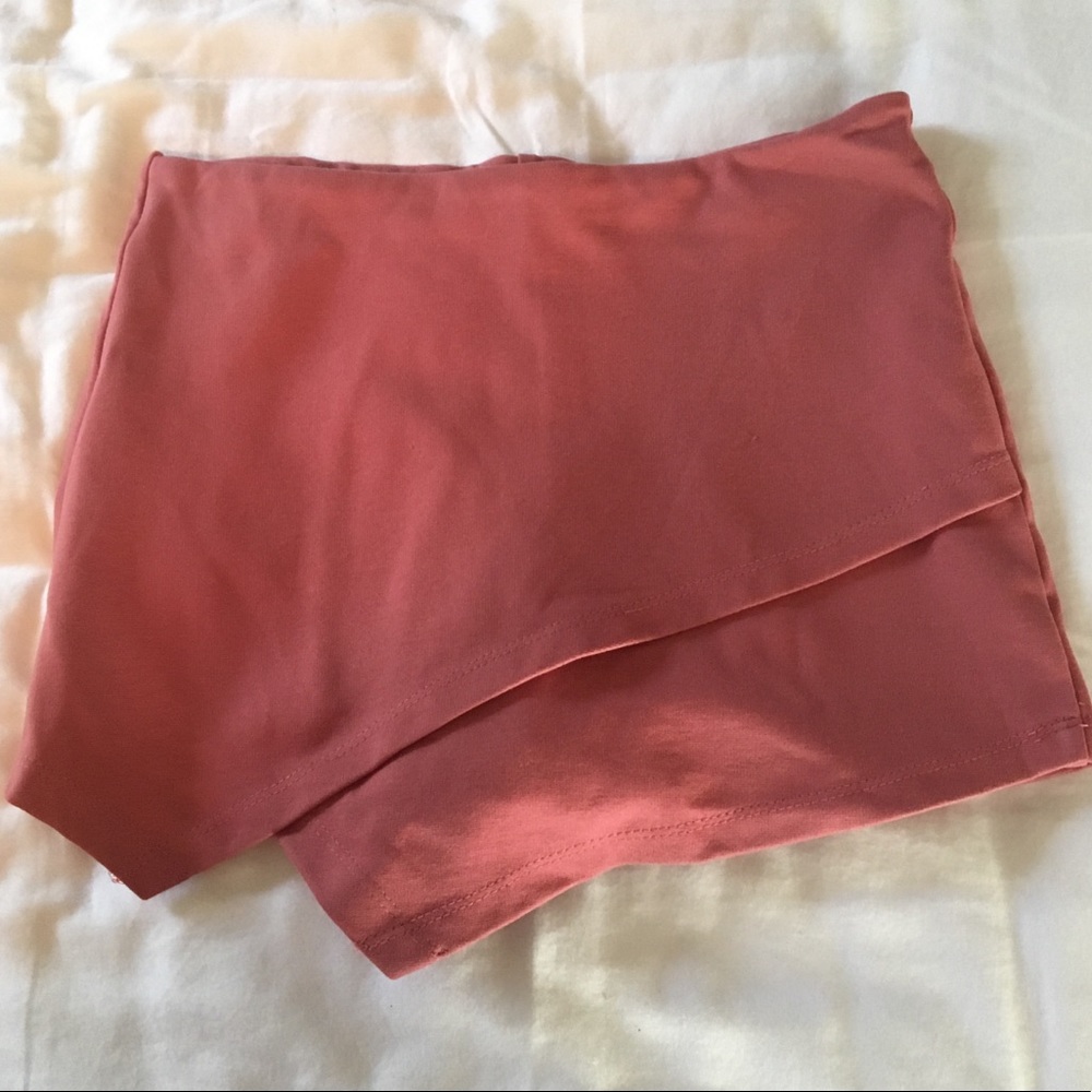 Stylish dark pink skort